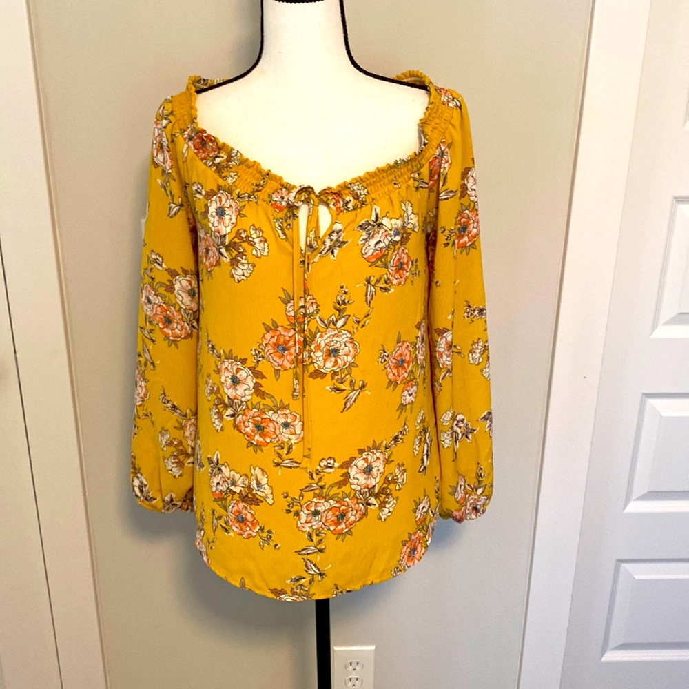 Nine Britton|| Mustard floral print long sleeve flowy blouse
